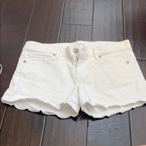 Ann Taylor scallop white jean shorts